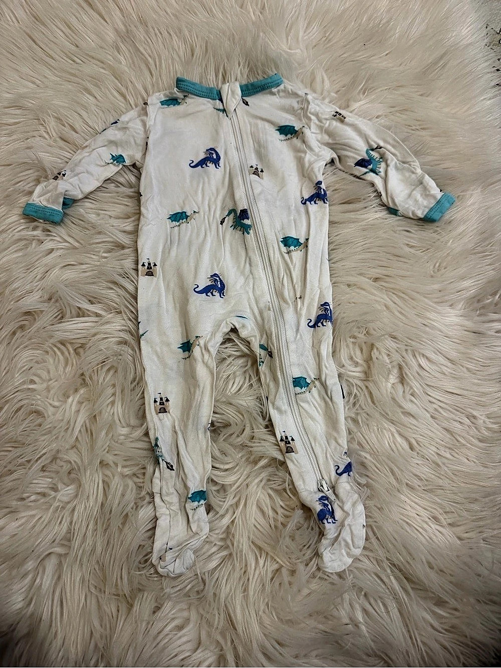 Kyte Baby Zippered Footie in Dragon White & Robin Baby 0-3M